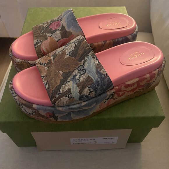 Gucci Women's Flora Sandal - size 9 - Picture 1 of 3